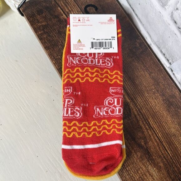 Cup Of Noodles 2 Pack Ankle Socks - Picture 3 of 4